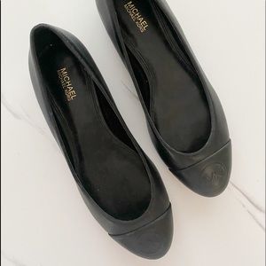 MICHAEL Michael Kors Black Ballet Flats Timeless Design